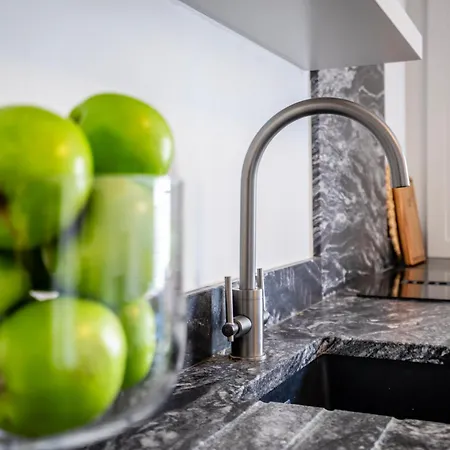 Apartment Peckitt Street